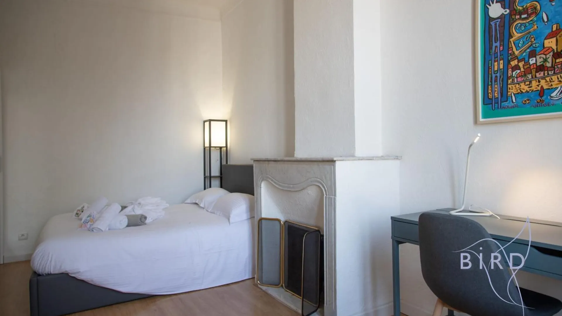Beautiful Apartment Place Nationale In Antibes Old Town