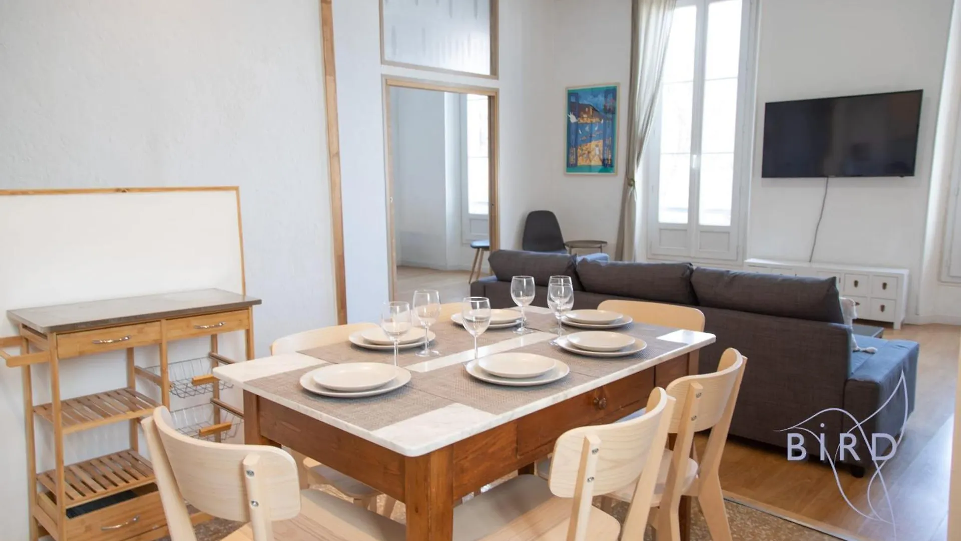 Beautiful Apartment Place Nationale In Antibes Old Town