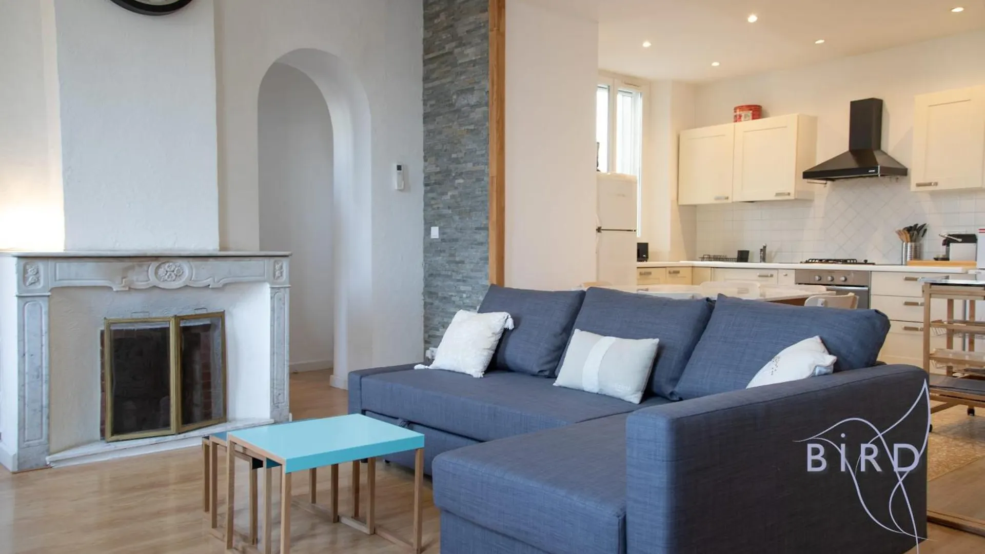 Beautiful Apartment Place Nationale In Antibes Old Town